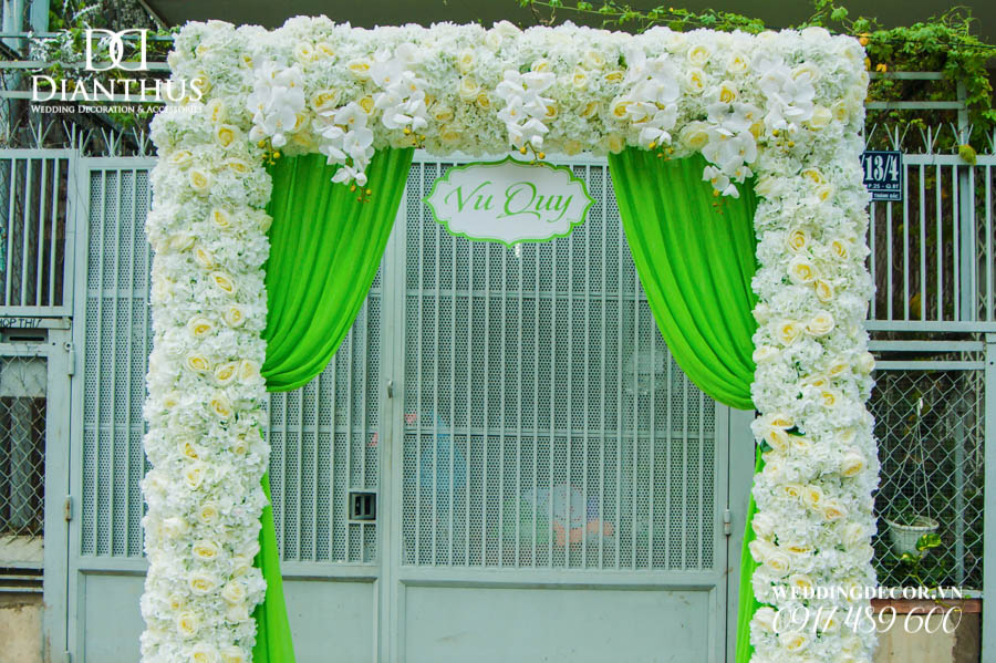 Các mẫu cổng hoa cưới dành cho trang trí lễ gia tiên 8